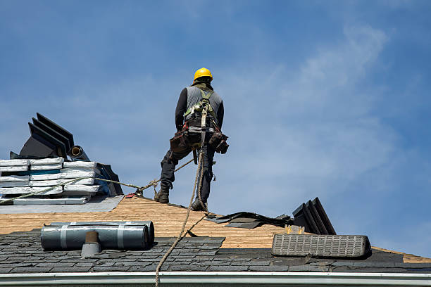 Professional Gutter Installation technician working in Thomasville, NC